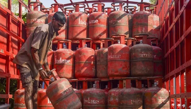 Domestic LPG cylinders costlier by ₹29 in Delhi